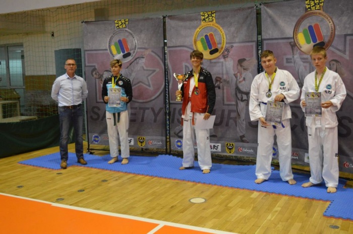 Międzywojew&oacute;dzkie Mistrzostwa Taekwon-do Młodzik&oacute;w wojew&oacute;dztw Dolnośląskiego i Opolskiego - Nowa Ruda 21.05.2022